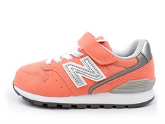 New Balance sneaker coral pinkt/silver with velcro